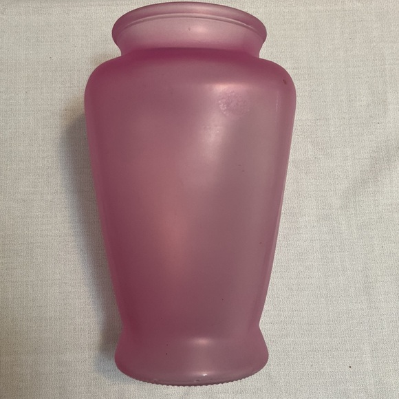 Vintage Pink Frosted Glass Vase USA Made - EUC - Picture 2 of 10